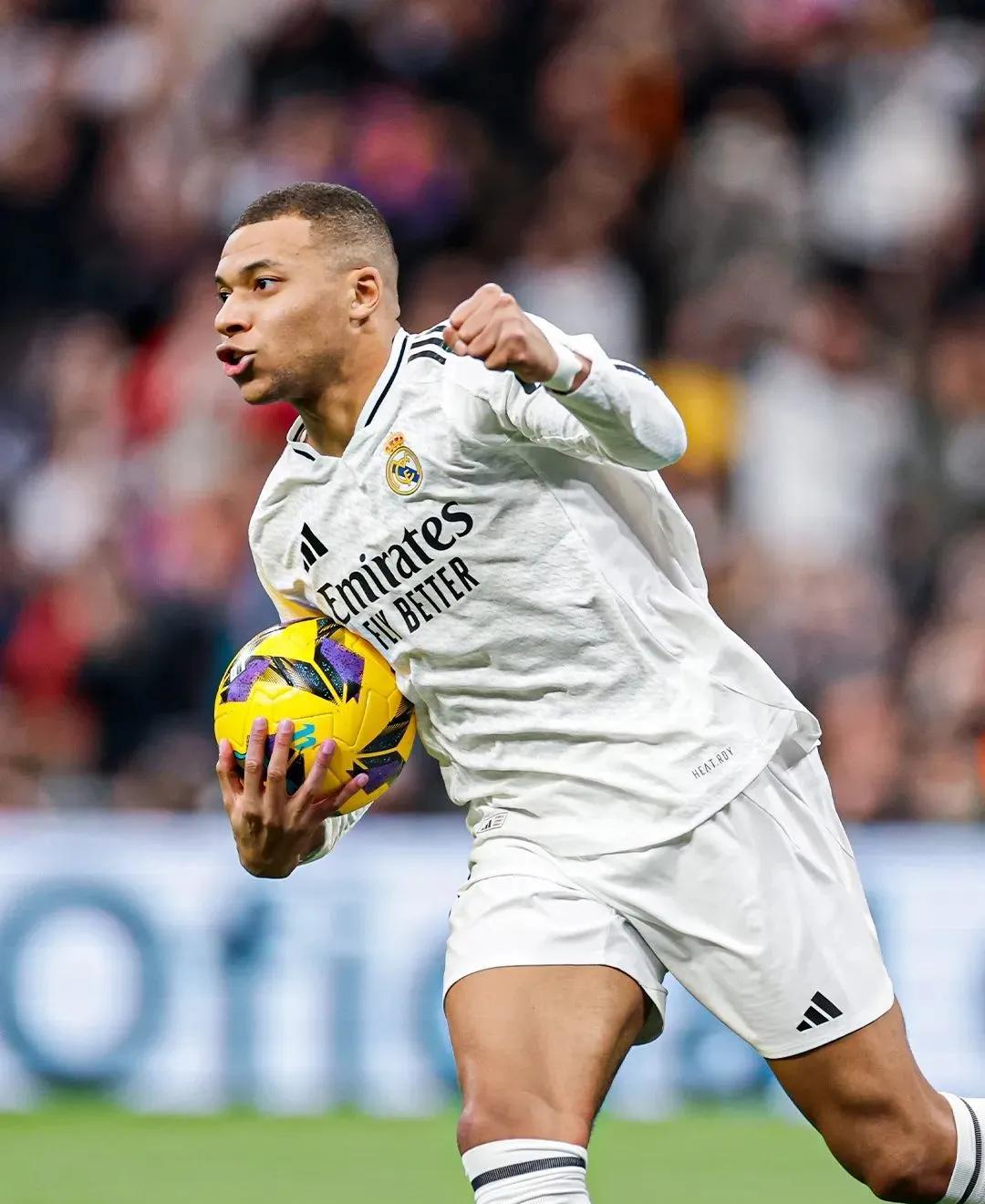 1xbet体育视频-帕尔梅拉斯连续不败，争冠形势一片大好的简单介绍