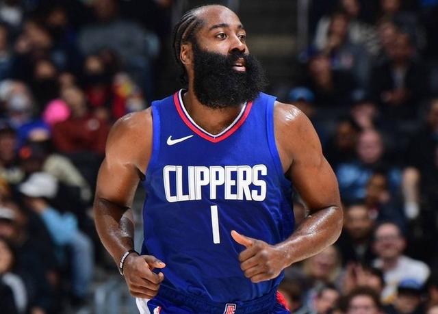 1xbet体育注册-全明星控卫在比赛中送出绝杀一击