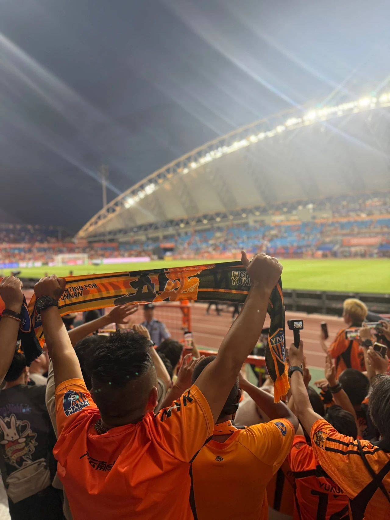 1xbet体育馆-申花客场战平建业，保持稳定表现