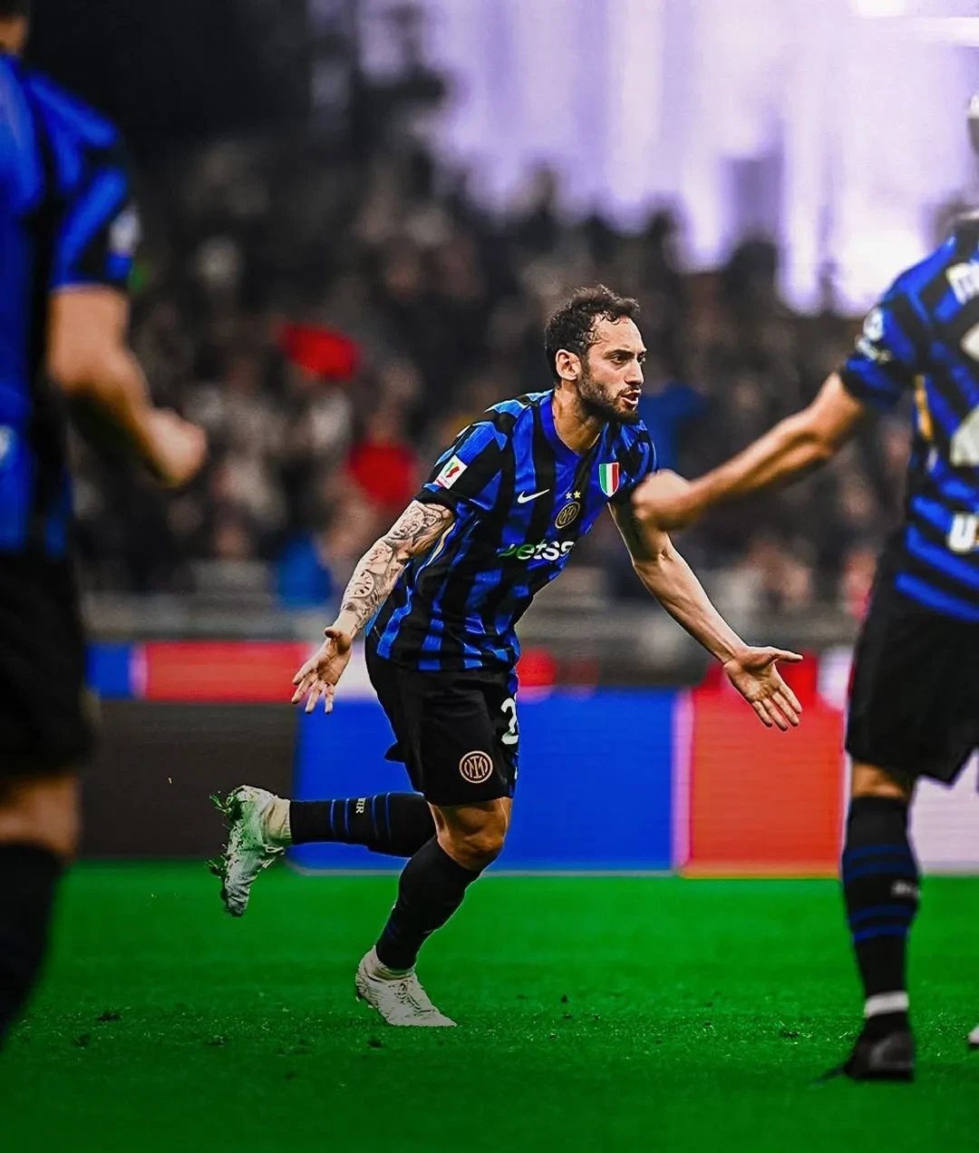 1xbet体育视频-AC米兰球员备战下一场比赛,信心满满的简单介绍