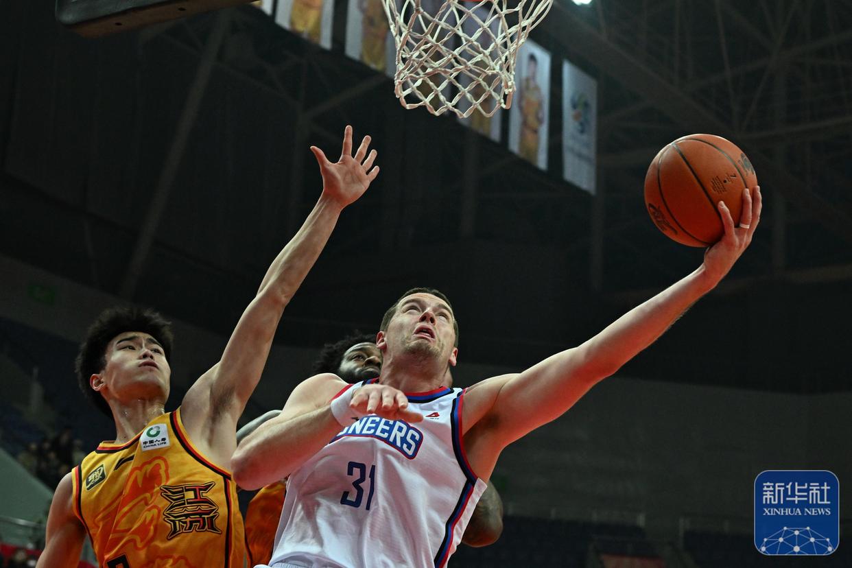 1xbet体育网址-江苏肯帝亚送别老队员，招揽新血注入球队的简单介绍