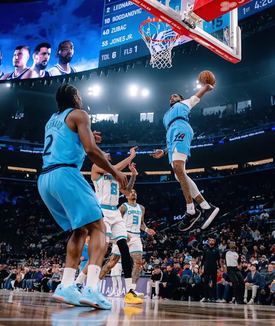 快船逆转森林狼，取得重要胜利